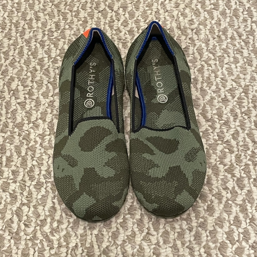 Girls Rothy’s Camo loafers